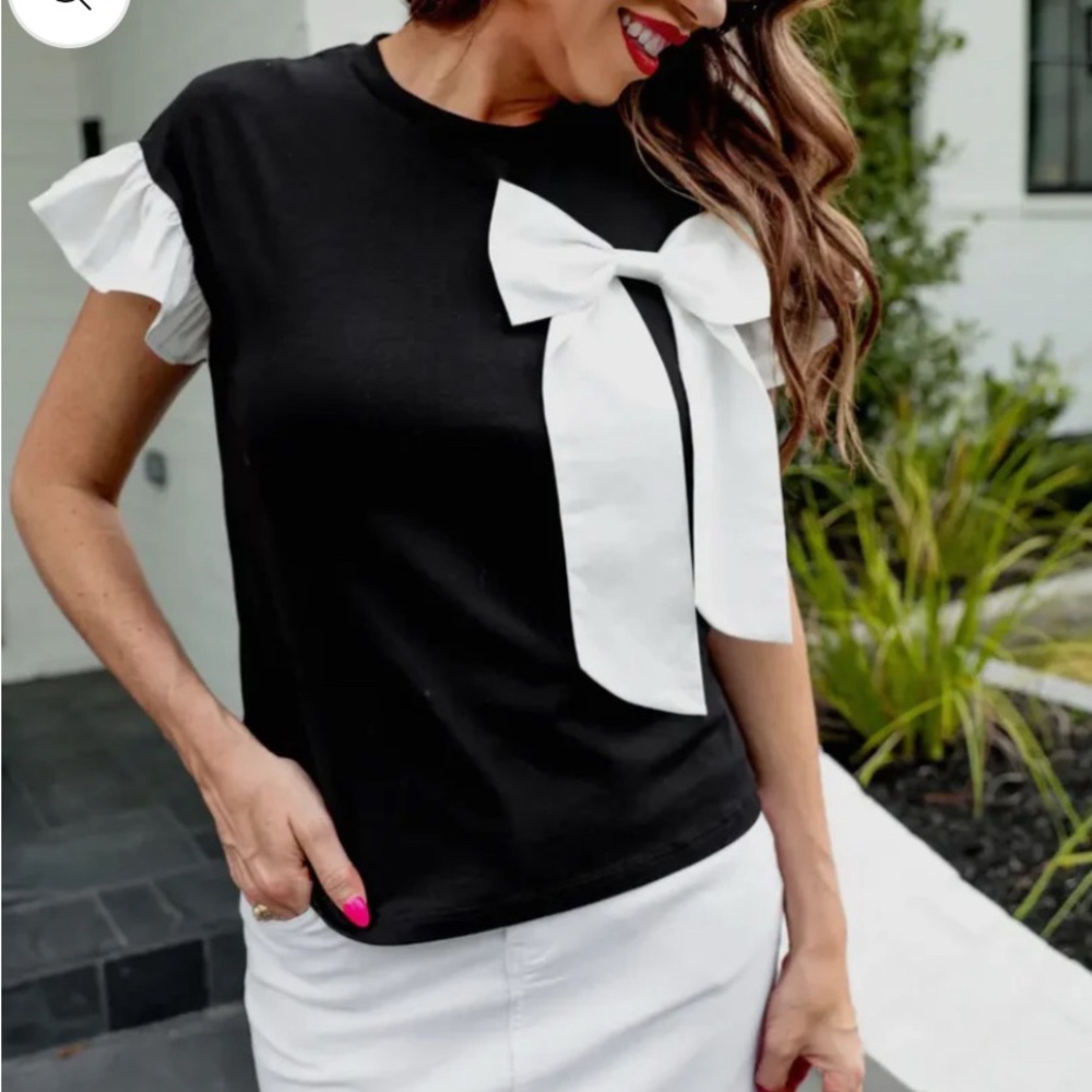 Elegant Black and White Bow Top NWT